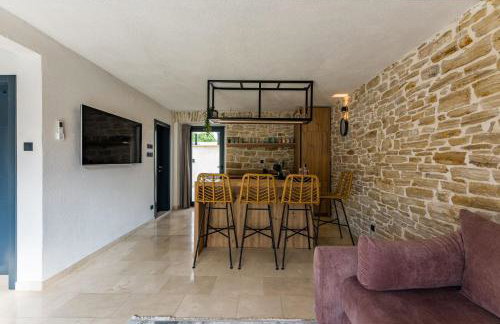 Stone House with pool Poeta - Foto 17