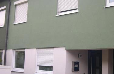 ZV-Scholtz Burghausen, Regerstr.37 P7-5 - Foto 1