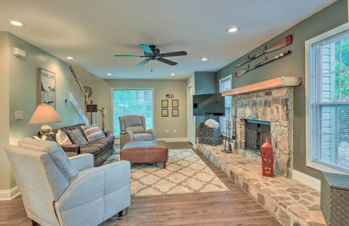 Lakefront Retreat with Deep Water and Great Views! - Foto 5