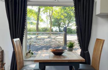 Lodge with log burner Contractors business private parking free Wi-Fi near M4 - Foto 67