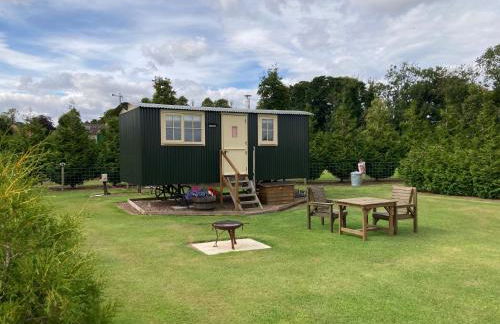 The Rowan Shepherds Hut - Photo 14