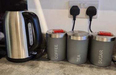 Cosy Mytholmroyd Getaway - Photo 8