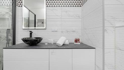 Modern Apartment Close to the Beach in Gdańsk by Noclegi Renters - Foto 5, towels