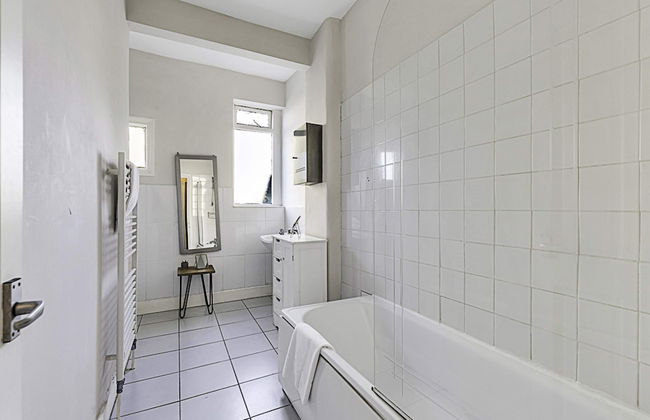 Clapham Oasis: 1 Bedroom, Sauna, Garden Retreat - Foto 11