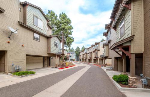 Mountain Peaks Getaway 4BR4BA Pet-Friendly Central AC Near Downtown Trails - Foto 29