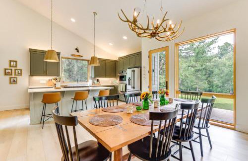 Riverfront Huntsville Cabin with Views and Kayaks! - Foto 6