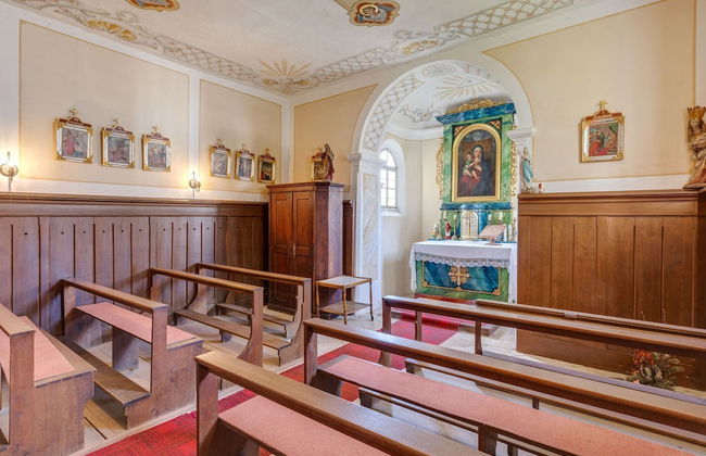 Lavish Castle in Riedenburg with Garden near Lake - Foto 12