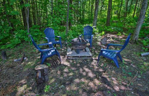 Stylish Mountain Home Near Ski, Golf and Manchester! - Foto 24