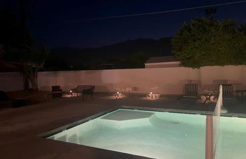 Palm Springs Home with a Resort Style Backyard -Joy pool hot tub views - Foto 11