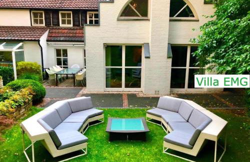 Luxus Ferienhaus Villa EMG Emsdetten nah Münster, Osnabrück, Rheine für Familien Gruppen bis 17 Personen, Pool, Whirlpool, Garten, Kamin, 6SZ - Foto 50
