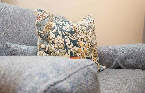 Cosy Bristol Townhouse - Free Parking - Sleeps 6 - By EKLIVING PARTNERS - Foto 47