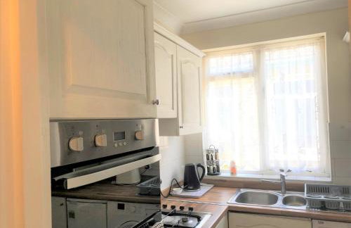 Spacious West London 2 Bedroom Apartment - Foto 8