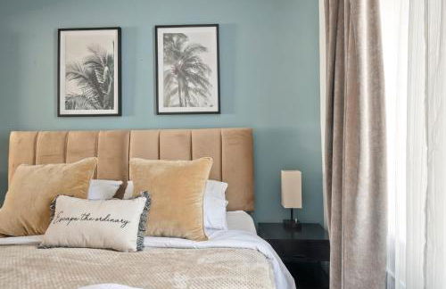 Stylish Flat I Sleeps 6 I With Parking - Photo 14