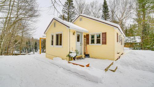 Ice Fish and Snowmobile Riverfront Manistique Cabin - Foto 3