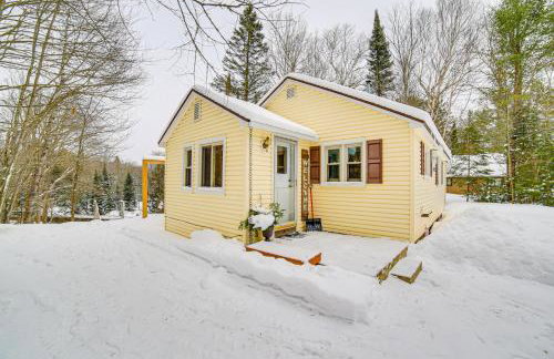 Ice Fish and Snowmobile Riverfront Manistique Cabin - Foto 3