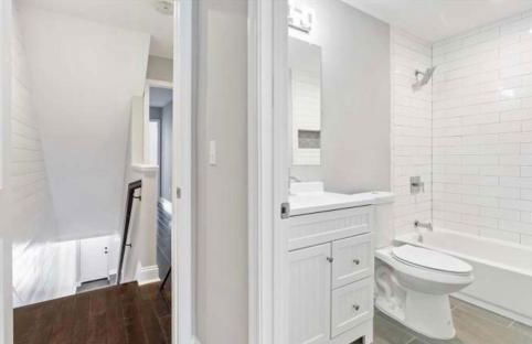 The Blue House! Modern+ Rooftop deck+ Parking - Foto 14