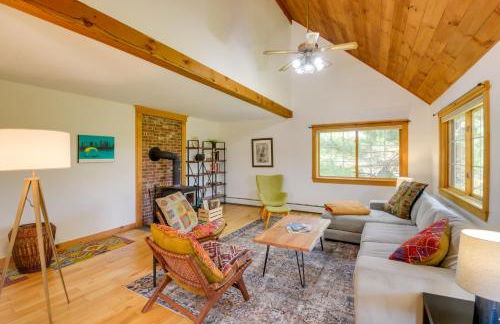 Charming Putney Home Porch, Grill and Hiking Trails - Foto 4