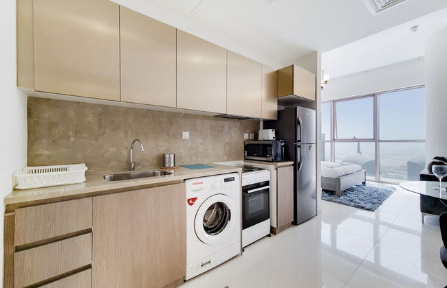 GreenFuture - Downtown View, High Rise Luxurious Studio - Photo 6