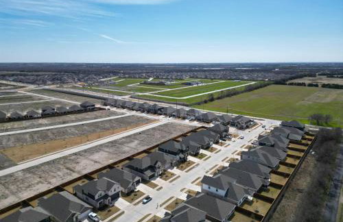 4Bed Luxury Getaway with Pool Table and Near Lake Lavon - Foto 36