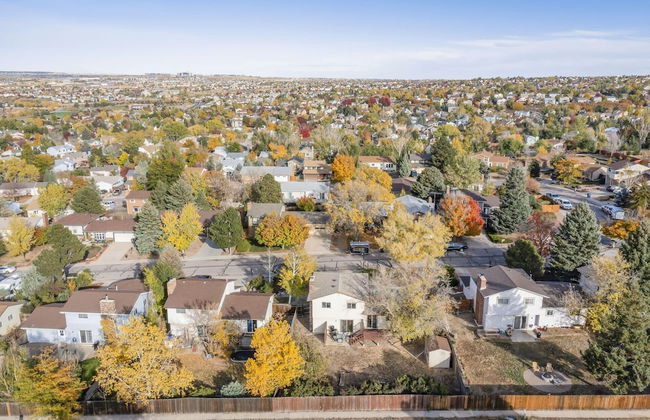 4BR Central Location & Near Parks! - Photo 56