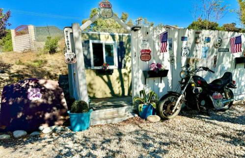 Cozy Container in Devore Heights, California, for Glamping Getaways on Route 66 - Foto 17