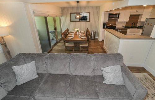 Seven Springs 2 Bedroom Premium Condo, Pet Friendly! by RedAwning - Foto 8