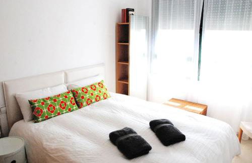 Valencia las Artes y Ciencias + Garaje + Netflix - Photo 46