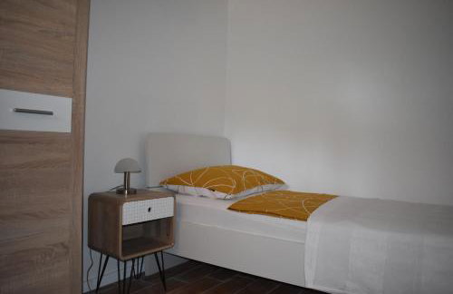 Apartman Tomki - modern, refurbished 2 bedroom apartment - 4 guests - Foto 14