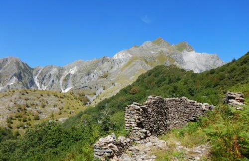 In the heart of the Apuan Alps with terrace - Foto 29