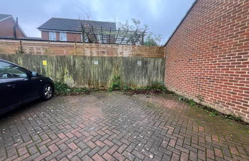 Stunning Five Bedroom Holiday Home in Chartham Canterbury with Hot Tub - Foto 7