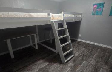 5BR3BA Home, 2 Blocks from Beach, ADA Accessible - Foto 23