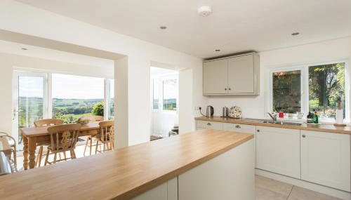 Stunning 3 Bedroom Cottage near Historic York - Photo 3, stove, dishwasher