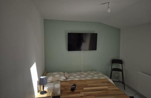 petit T2 de la fosse à l'âne - Photo 3