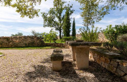 Beautiful restored farmhouse with private pool and gardens - Foto 9