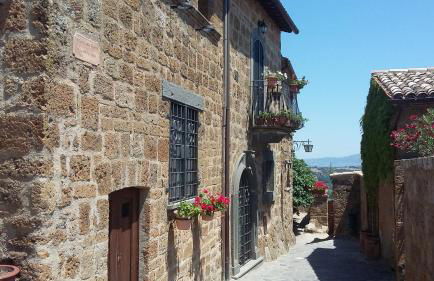 Blue House Near Bagnoregio-overlooking the Umbrian Mountains and Tiber Valley - Foto 126