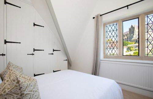 Number 42 by The Butler Collection - Foto 27