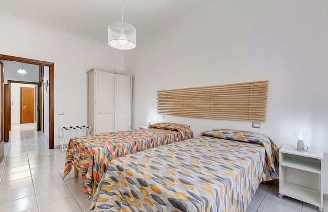 Cozy 2-Bedroom Flat with Balcony - Foto 7