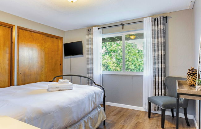 Mins to the Lake, Arcade/playroom, Panoramic Deck Views Nadelhorn by Avantstay - Foto 18