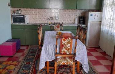 HOUSE IN LAVARA - Photo 4