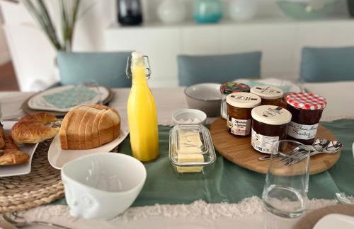 Gîtes de charme "l'écrin de Vendée" jacuzzi privatif, piscine chauffée, prestations bien être, vélos à 10 mn de l'océan sur 3,5 h de verdure - Photo 49