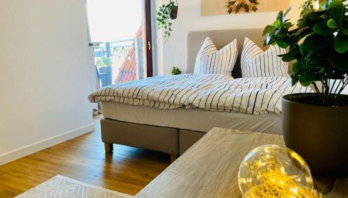 Cinema Apartment Magdeburg - Kitchen & Balcony - Foto 3