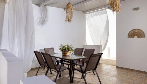 Salty Beach Cottage, 20m from Kini Beach - Foto 3