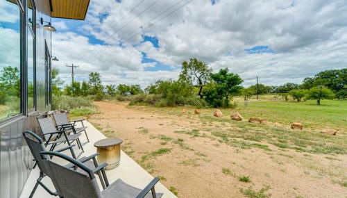 20-Acre Property with Trail Hill Country Hideaway! - Foto 2
