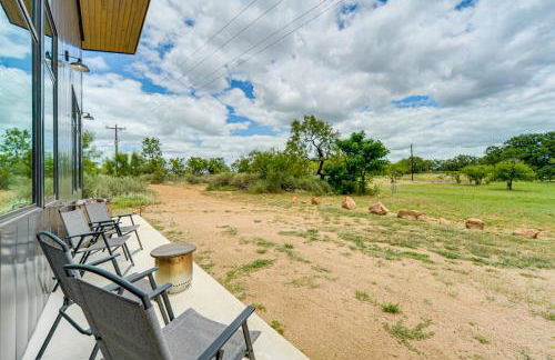 20-Acre Property with Trail Hill Country Hideaway! - Foto 2