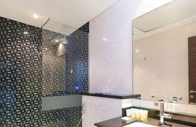 LUX The Cayan Superior Suite 2 - Photo 22