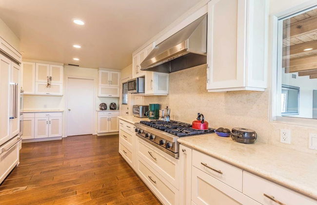 Oak Hills by Avantstay Panoramic View, Pool, Spa - Foto 21