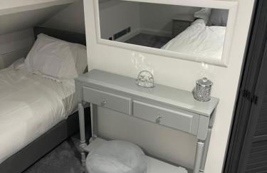 The Welcome Apartment - Photo 21