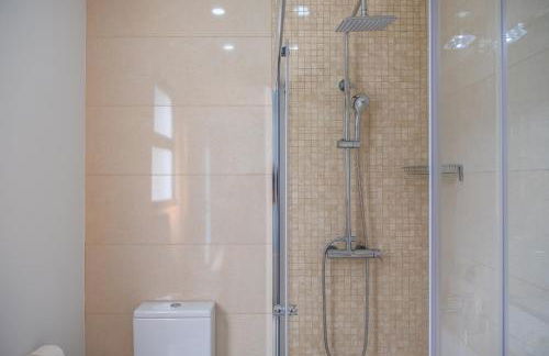 Hillside Villa - Photo 20