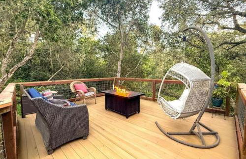 Forest Home with Deck, EV Station, King Beds - Foto 41