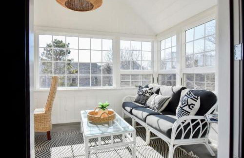 Gorgeous Home 2 Min Walk to Beach - Foto 31